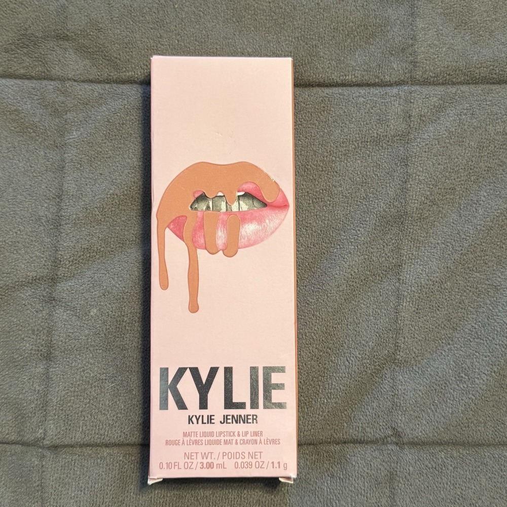 Kylie Cosmetics Matte Lip Kit One Wish 800 Lipstick Lipliner Duo